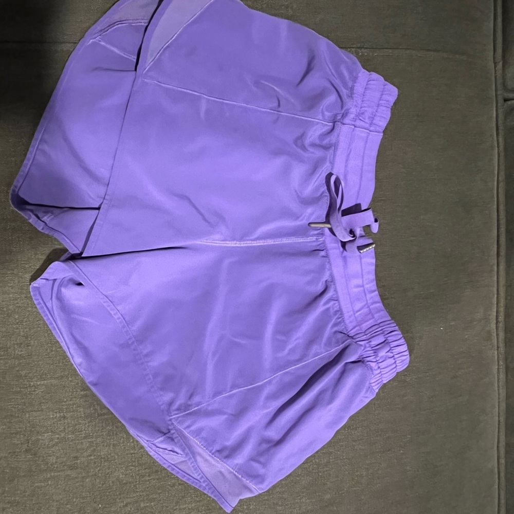 COPY - Lululemon hotty hot short size 6